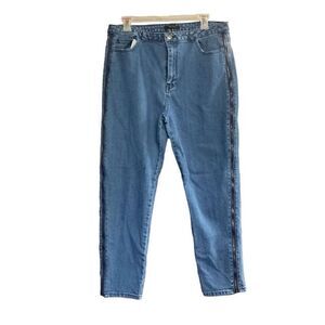 FOREVER 21 Women’s Jeans Blue Size 30 With Side Zippers Inseam 25”
